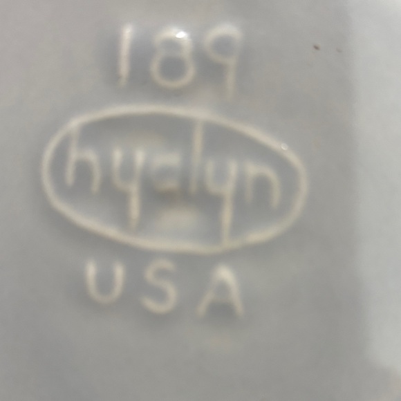 Hyalyn USA Ceramic Piece - Picture 5 of 5